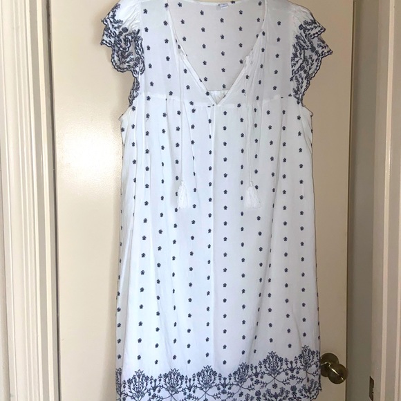 EUC White Gauze XL Old Navy Dress w/ Navy Blue Crochet Design - Picture 1 of 4